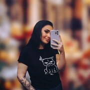  ,  Darya, 23