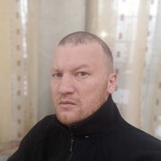  ,   Viktor, 39 ,   ,   