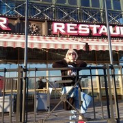  ,   Tati, 50 ,     , c 