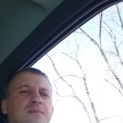  ,   Viktor, 40 ,  