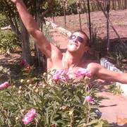  ,   Max, 37 ,  