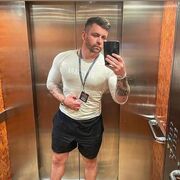  ,  Jorge Alvare, 44