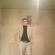 ,   Piotr, 35 ,  