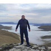  ,  Artur, 49