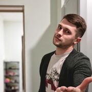  ,   Maxim, 34 ,   ,   , c , 