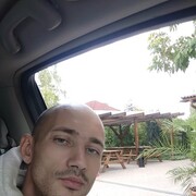  ,   Georg, 45 ,   