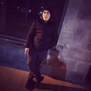  ,  Artur, 25