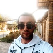  ,   Narek, 33 ,   ,   