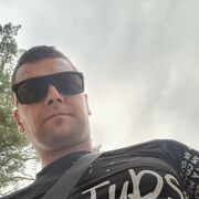  ,  Mj, 28