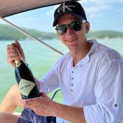  ,   Vladislav, 35 ,   ,   