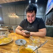  ,  Umar, 28
