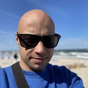   ,  Kamil, 38