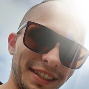  ,   Lewa, 31 ,  