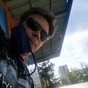  ,   Viktor, 34 ,  