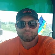  ,   Lion, 43 ,   , 