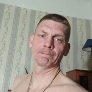  ,  Viktor, 40