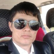  -,  Maks, 32