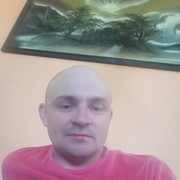  ,  Mykola, 40