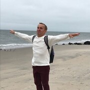 New York City,   Viacheslav, 67 ,   c 