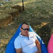  ,   Rudik, 44 ,  