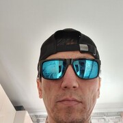  ,   Erkinjon, 47 ,   ,   