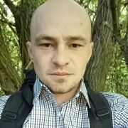  Den Hoorn,  Oleksandr, 27