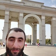  ,   Artyom, 37 ,   ,   