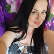  ,  Yana, 38