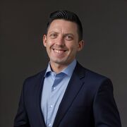  ,   Aleksandr, 41 ,   c 