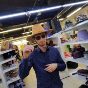  ,   Viktor, 31 ,     , c 