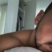  Saint-Denis,   Bayram, 32 ,   ,   