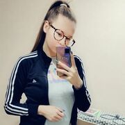  ,  Nika, 23