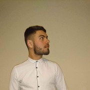  Baile Locha Riach,  Victor, 27
