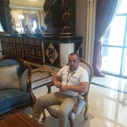  ,  Kamil, 35