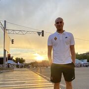  ,   Zhan, 32 ,   ,   
