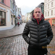  -,  Maksim, 38