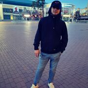  ,   Montano, 32 ,   ,   