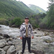  ,   Janybek, 33 ,   ,   , c 
