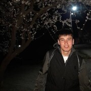  ,  Ali, 23