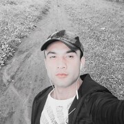  ,  Sardorbek, 32