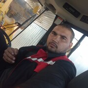  ,  Faxriddin, 32
