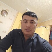 ,  Elyor, 32