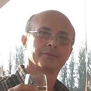  ,  Tato, 31