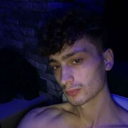  ,  ALEX, 24