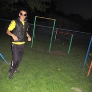  ,  hjjhgu, 32