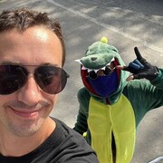  ,   Anton, 37 ,   ,   