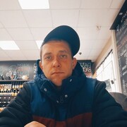  ,  Ruslan, 33