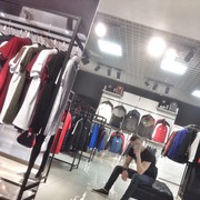  ,   Valentinno, 25 ,   ,   , c 