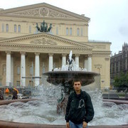  ,   Viktor, 34 ,  