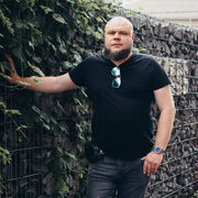  ,  Dima, 40